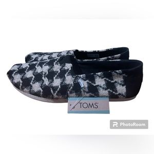 Toms Women's Black Slip-On Sandals Size 11